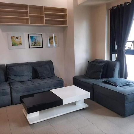 Spacious 2 Bedroom Unit With Pool Манила Экстерьер фото
